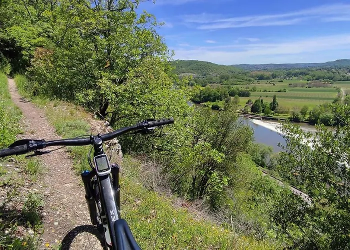 Chata Domaine Du Mas De Tourel Avec Piscine Et Privatif Dans Le Lot Livernon