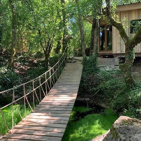 Avec Privatif Lodge *